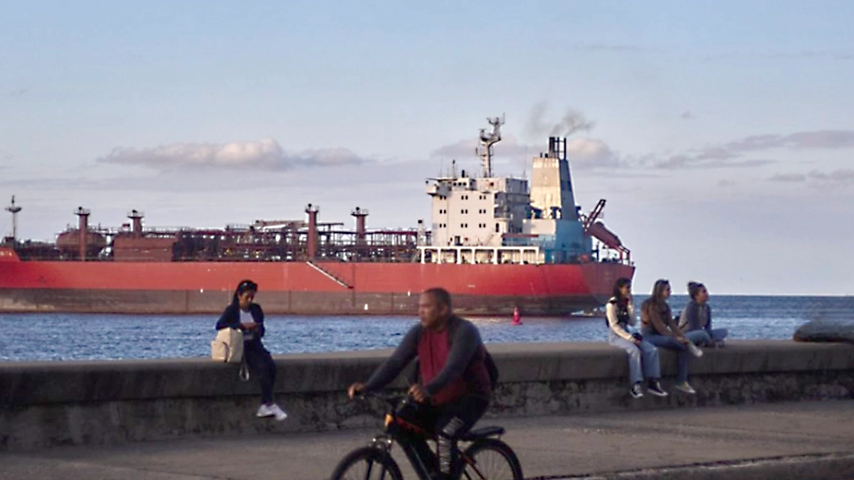 Crisis de combustible obliga a Cuba a reducir su infraestructura turística