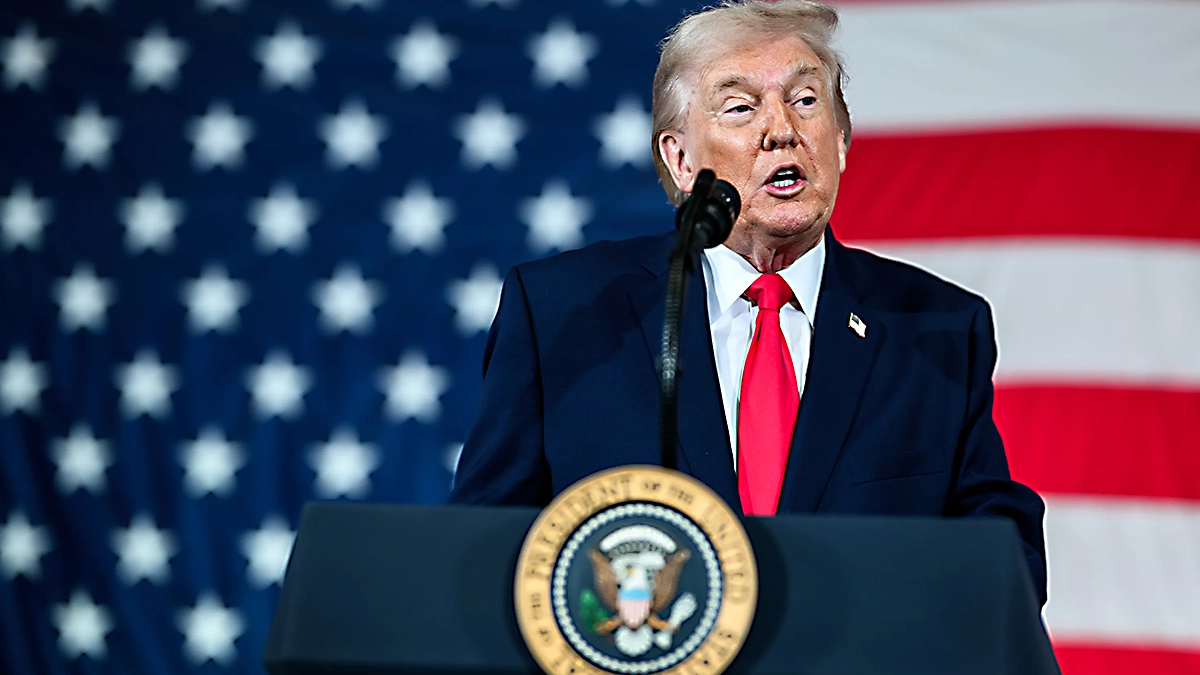 Donald Trump evalúa opciones militares contra Irán en medio de negociaciones de último minuto