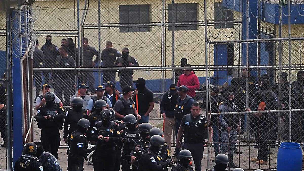 Guatemala decreta estado de sitio tras ataques coordinados de pandillas y motines carcelarios