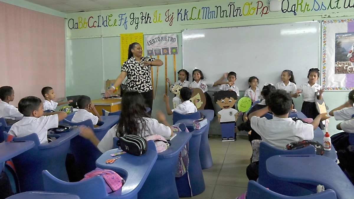 Instan a reforzar medidas contra la discriminación y la violencia en centros educativos