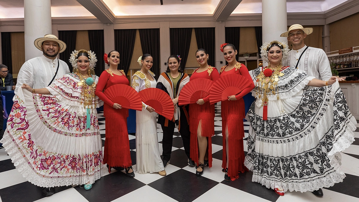 El Folklore Panameño Conquista Málaga con el Espectáculo “flamenco & Típico Panameño”